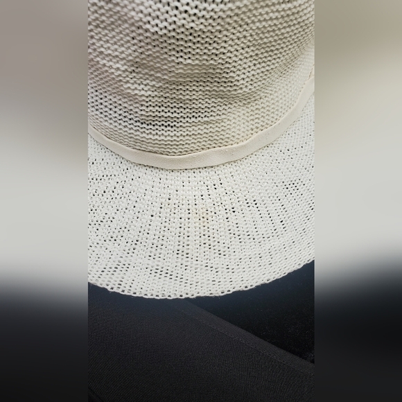 Nine West Floppy Cream Hat Suede accent one Size - Picture 5 of 9
